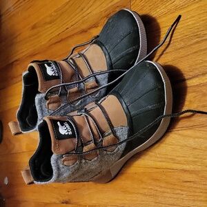 Sorel waterproof boots